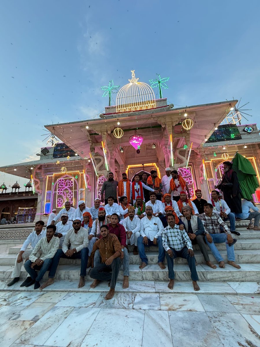 Samajwadi Party tweet media