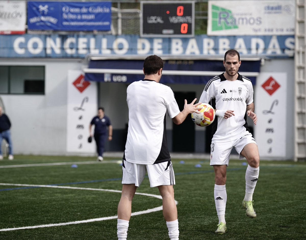 S.D. Compostela tweet media