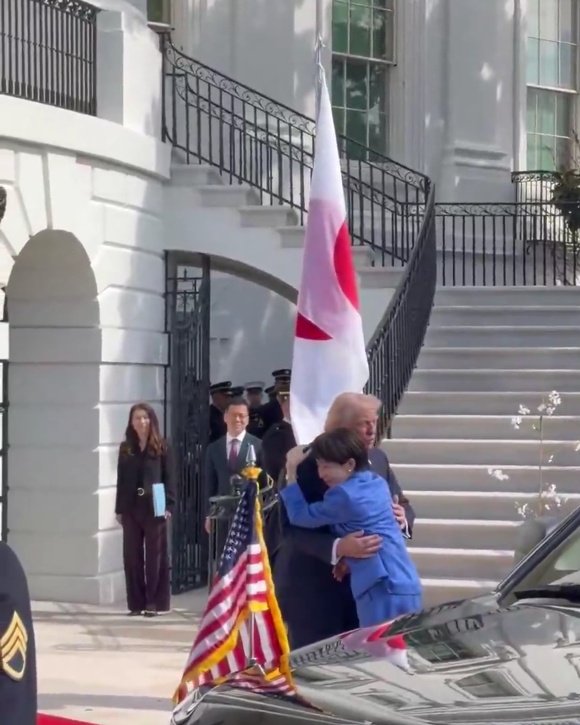 Sunshine 🌤️ tweet media