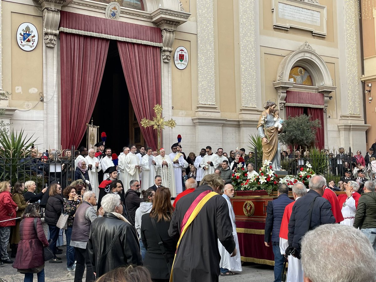 Chris Trott tweet media