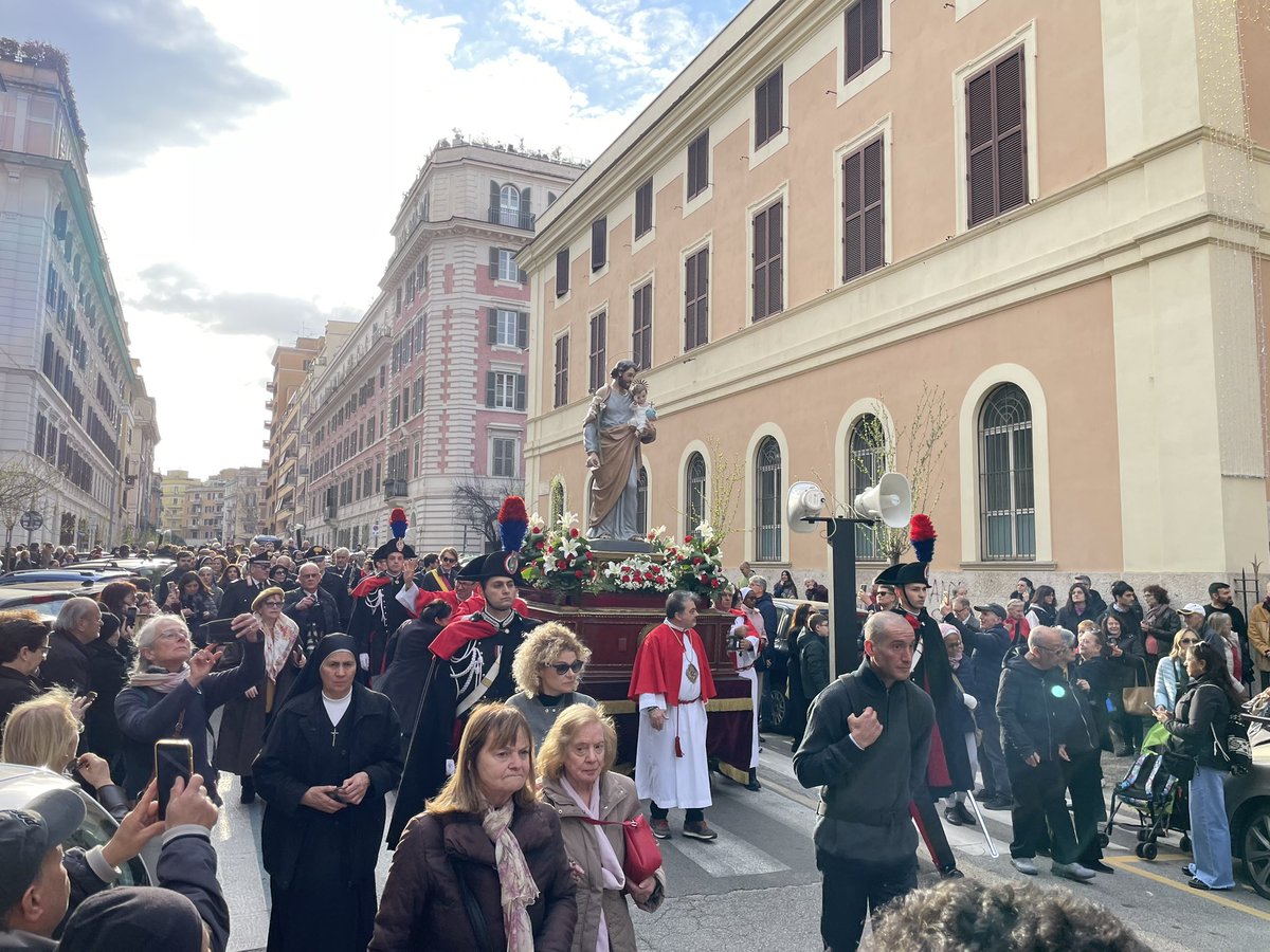 Chris Trott tweet media