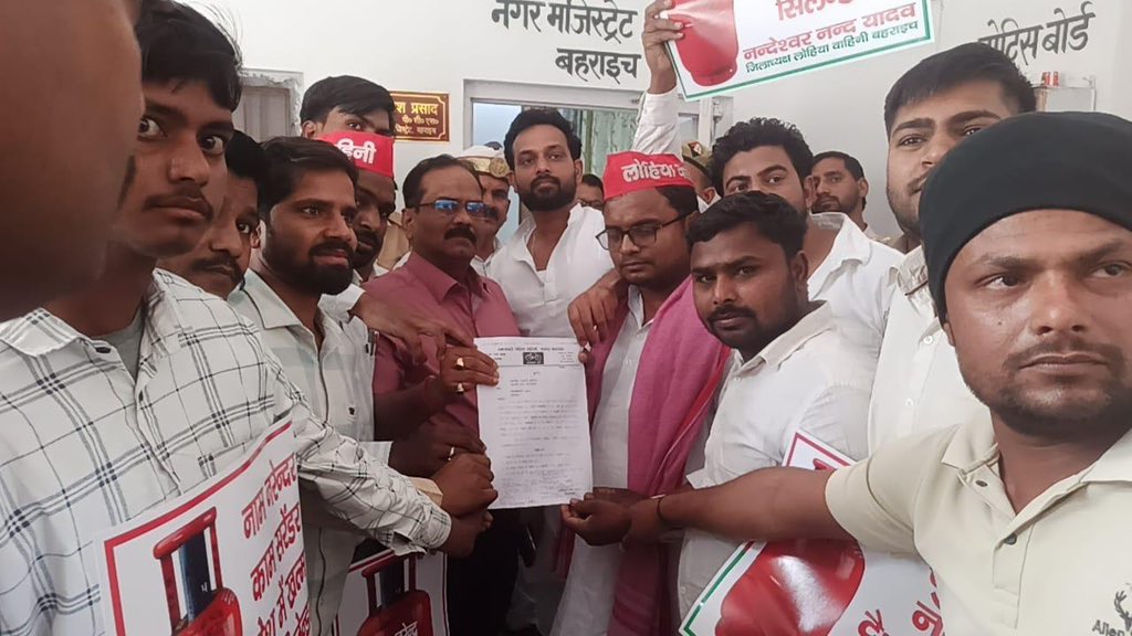 Samajwadi Party tweet media