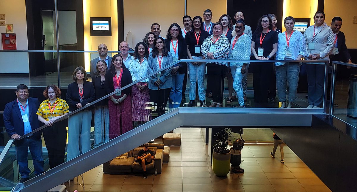 AgrocalidadEC's tweet photo. 🌎 Ecuador presente en Buenos Aires 🇦🇷 junto a 20 países, en la reunión convocada por la @WOAH para fortalecer el reporte de información zoosanitaria a través de #WAHIS.

📊 La recopilación y publicación de datos es clave para una respuesta global eficaz en sanidad animal. https://t.co/nJZbl5rDb1