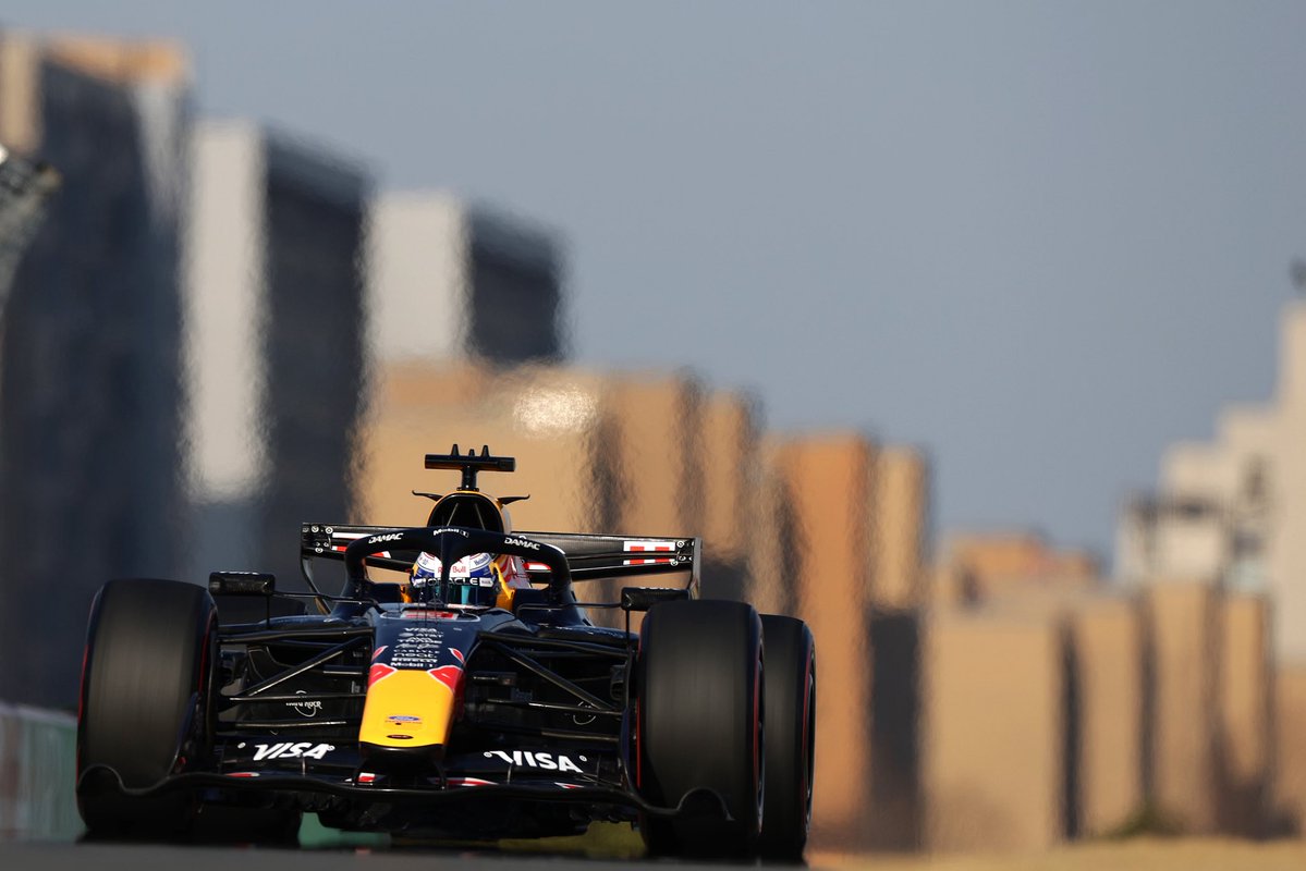 This is Formula 1 tweet media