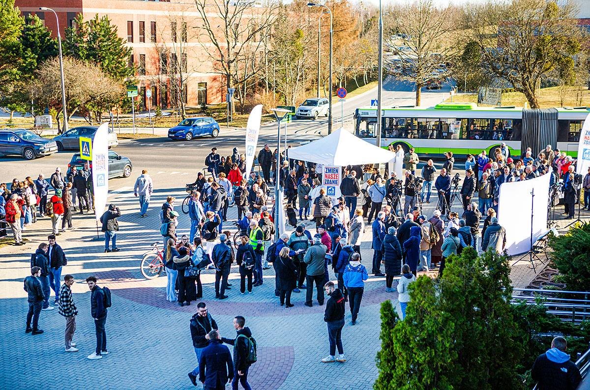 Tomasz Loewnau tweet media