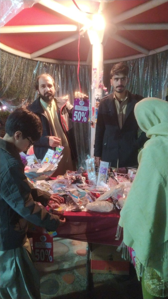 bilawalbj's tweet photo. Largest family shopping festival at Swat
Brand name: NEMA's by a young lady Eshal at #EidFest #SwatValley #Swat #Yadoona #EidShopping #Peace #Eid https://t.co/xJ8ZJZUKrs