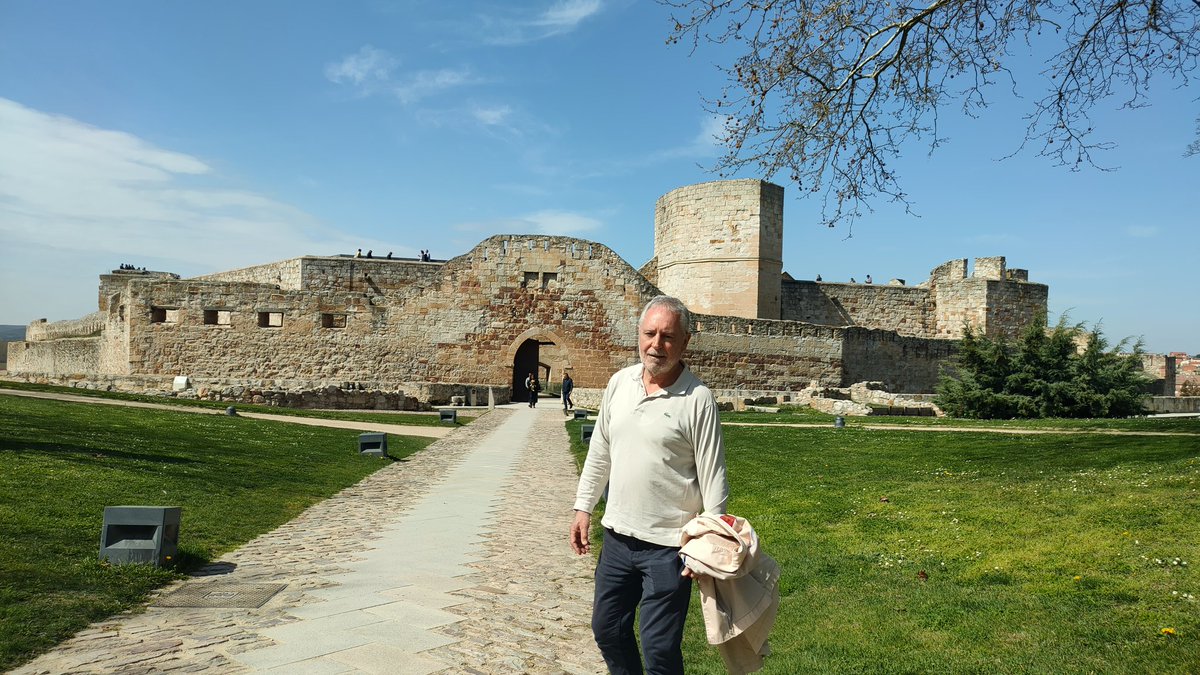 José Manuel Brea tweet media