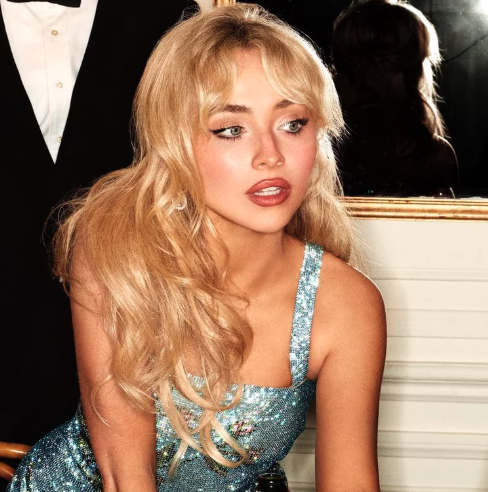 About Music tweet media