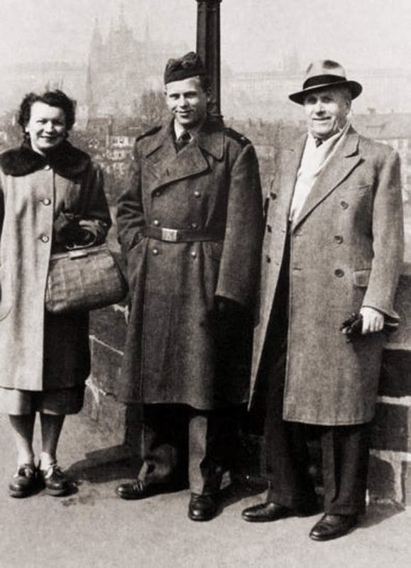 Roman M🐦 tweet media