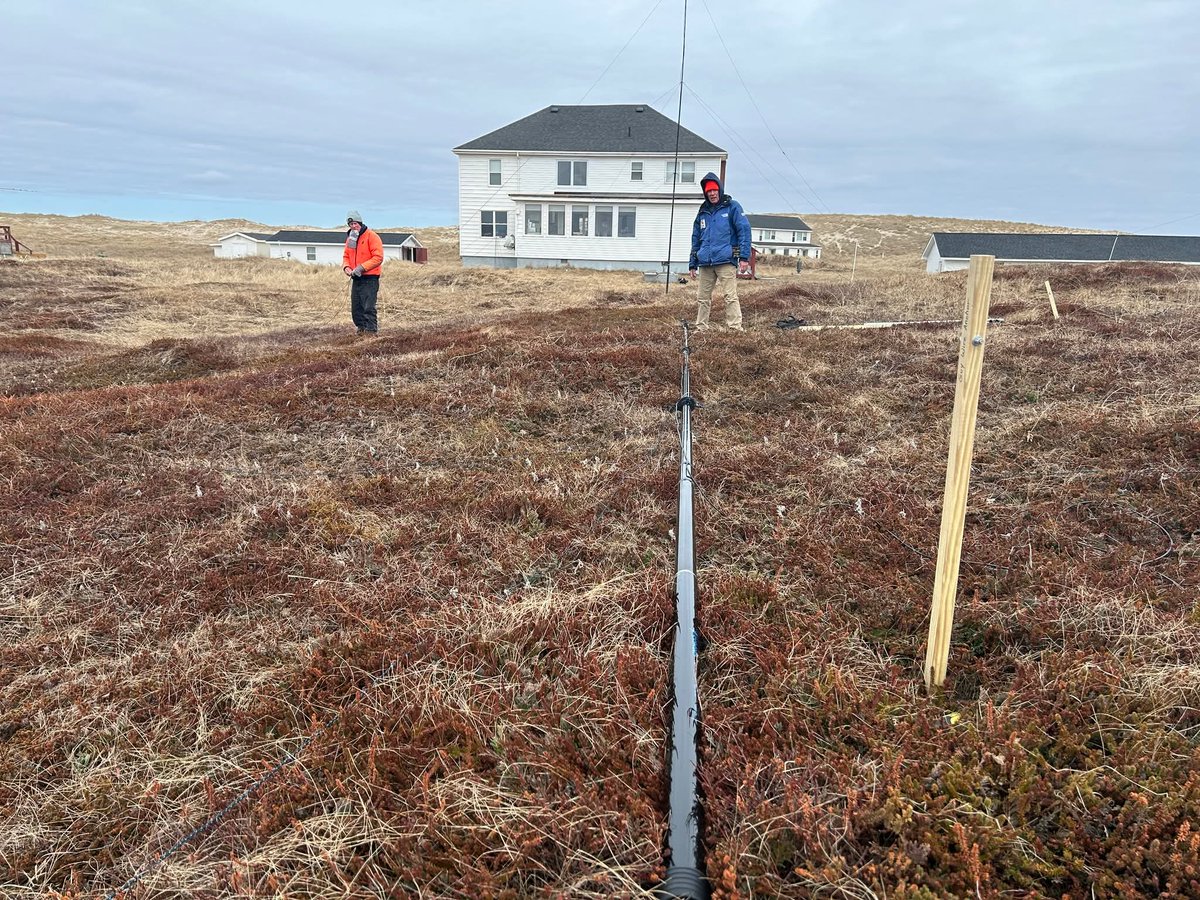 DX World.net tweet media