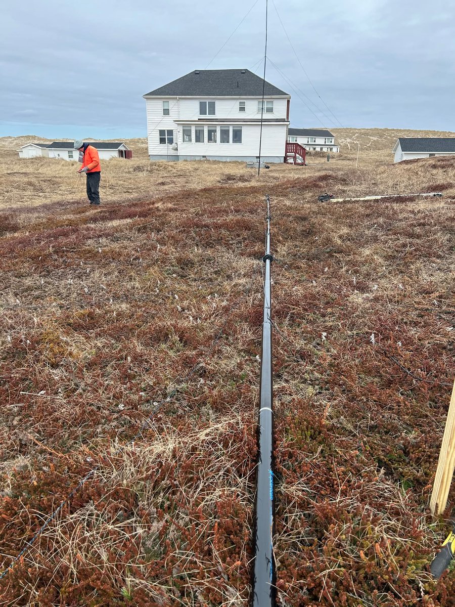 DX World.net tweet media