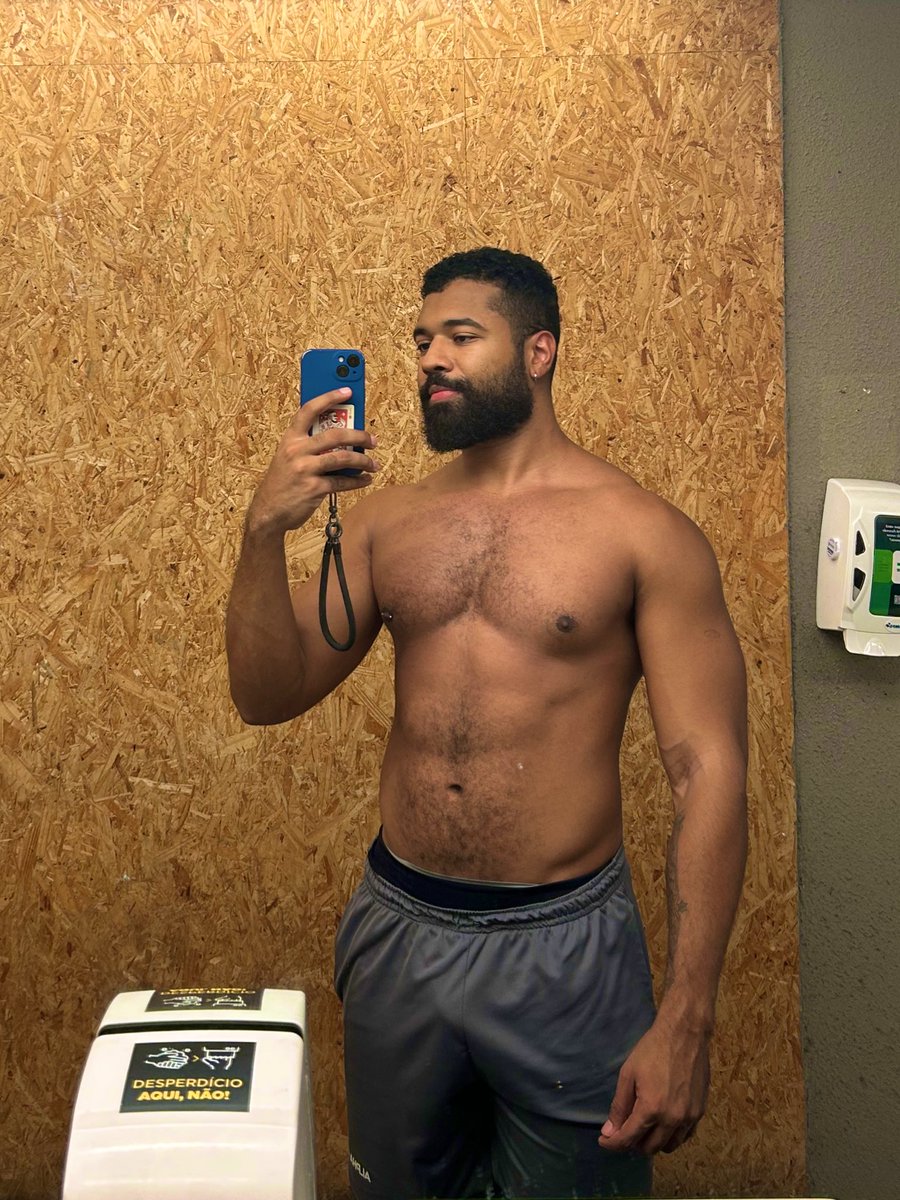 alargadinho tweet media