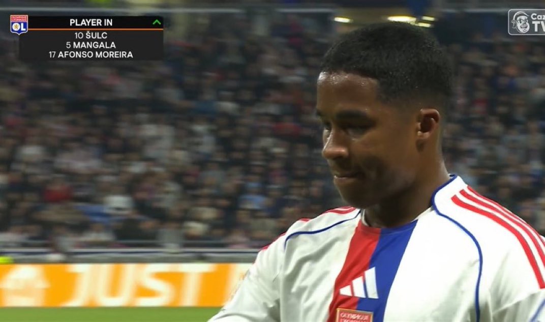 Only FAX tweet media