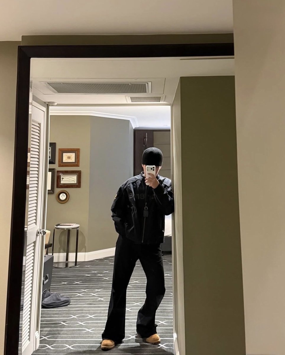 lotustiny🐱 tweet media