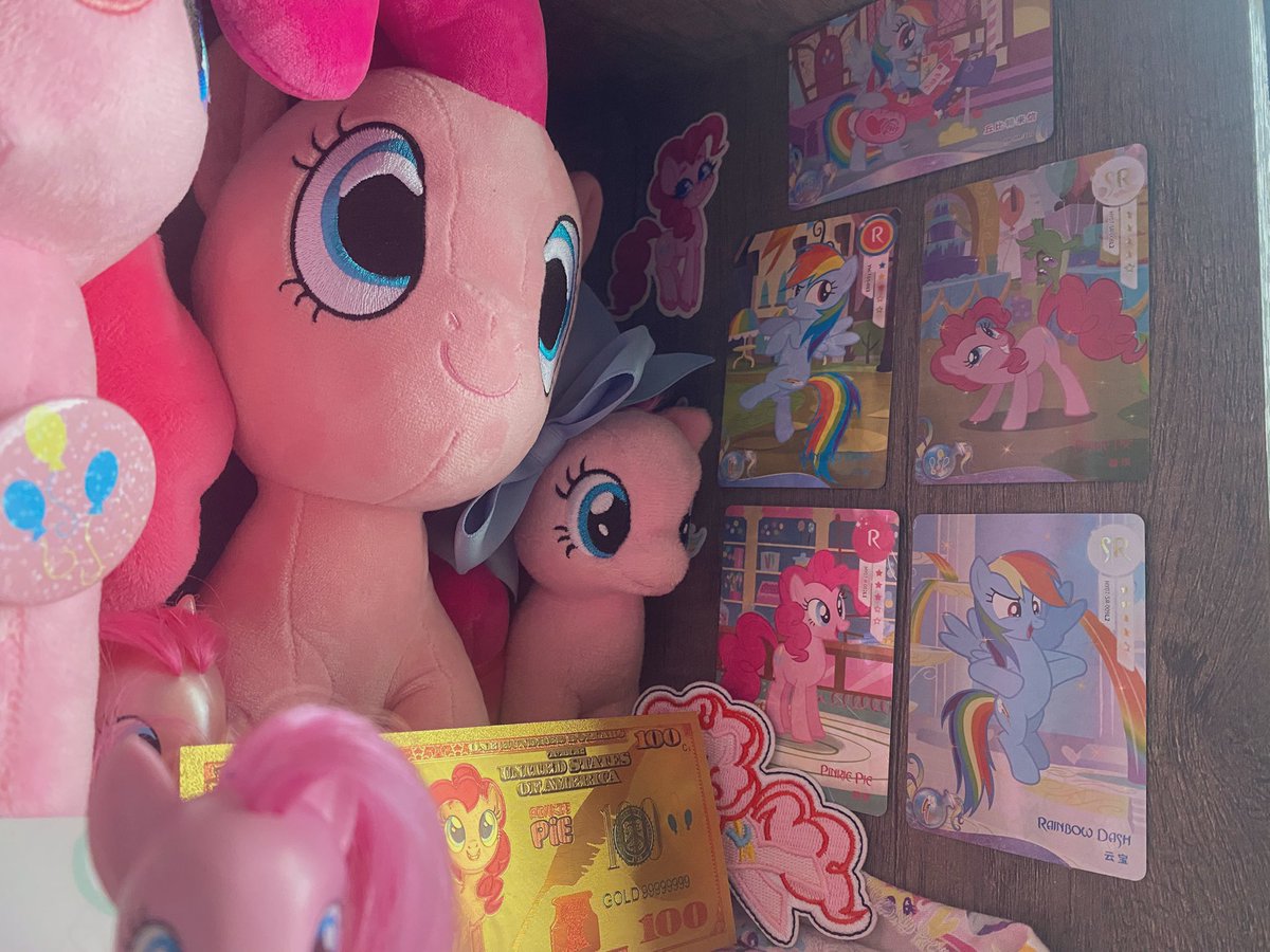 maxxine 🧁 tweet media