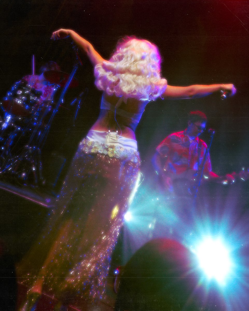 anastasia🪽 tweet media