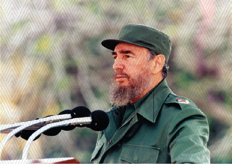 Fidel...jamás un pueblo tuvo cosas tan sagradas que defender ni convicciones tan profundas por las cuales luchar. 
#CubaNoSeRinde 
#CubaEstáFirme 
#Cubae