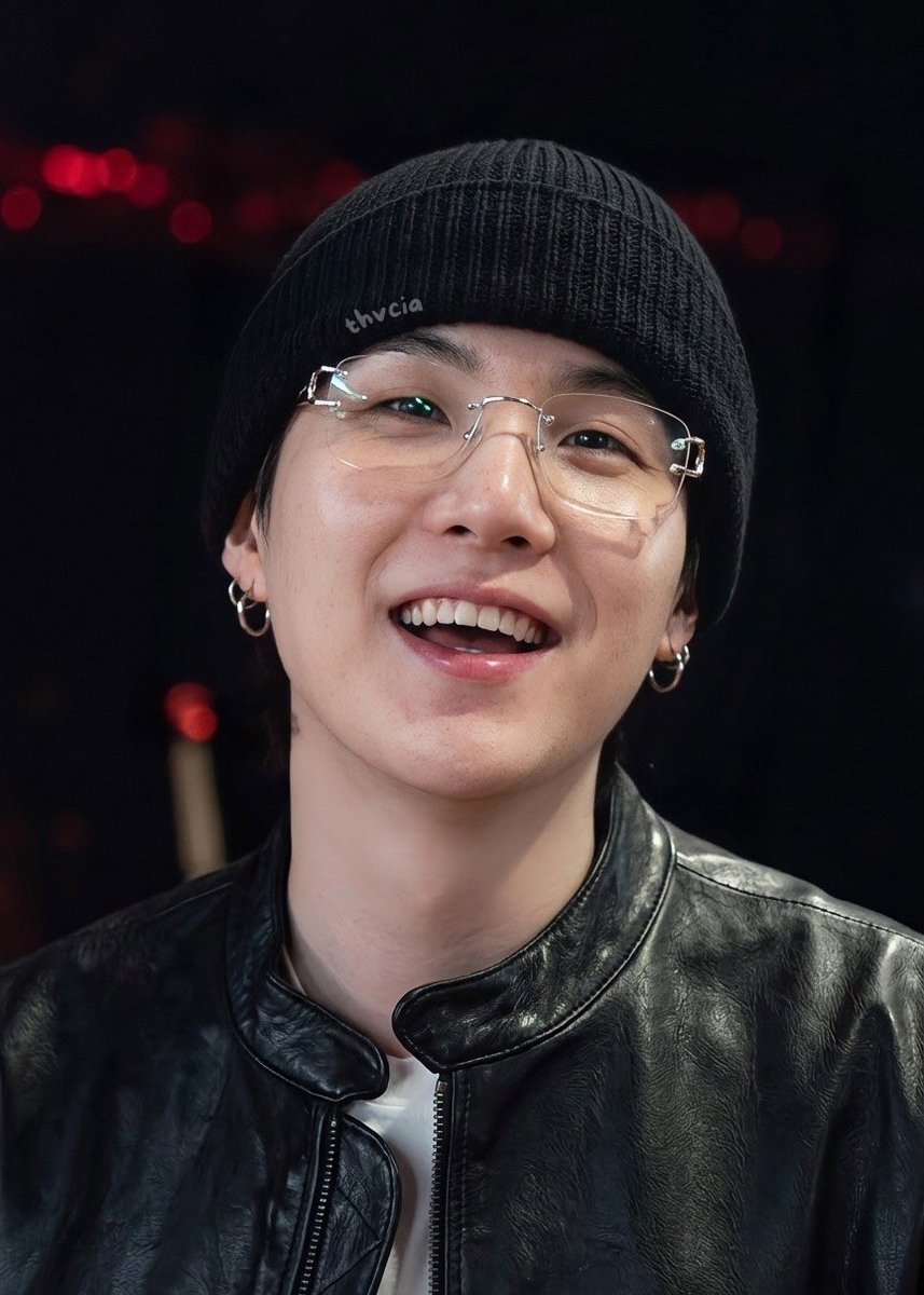 윤기SUGA tweet media