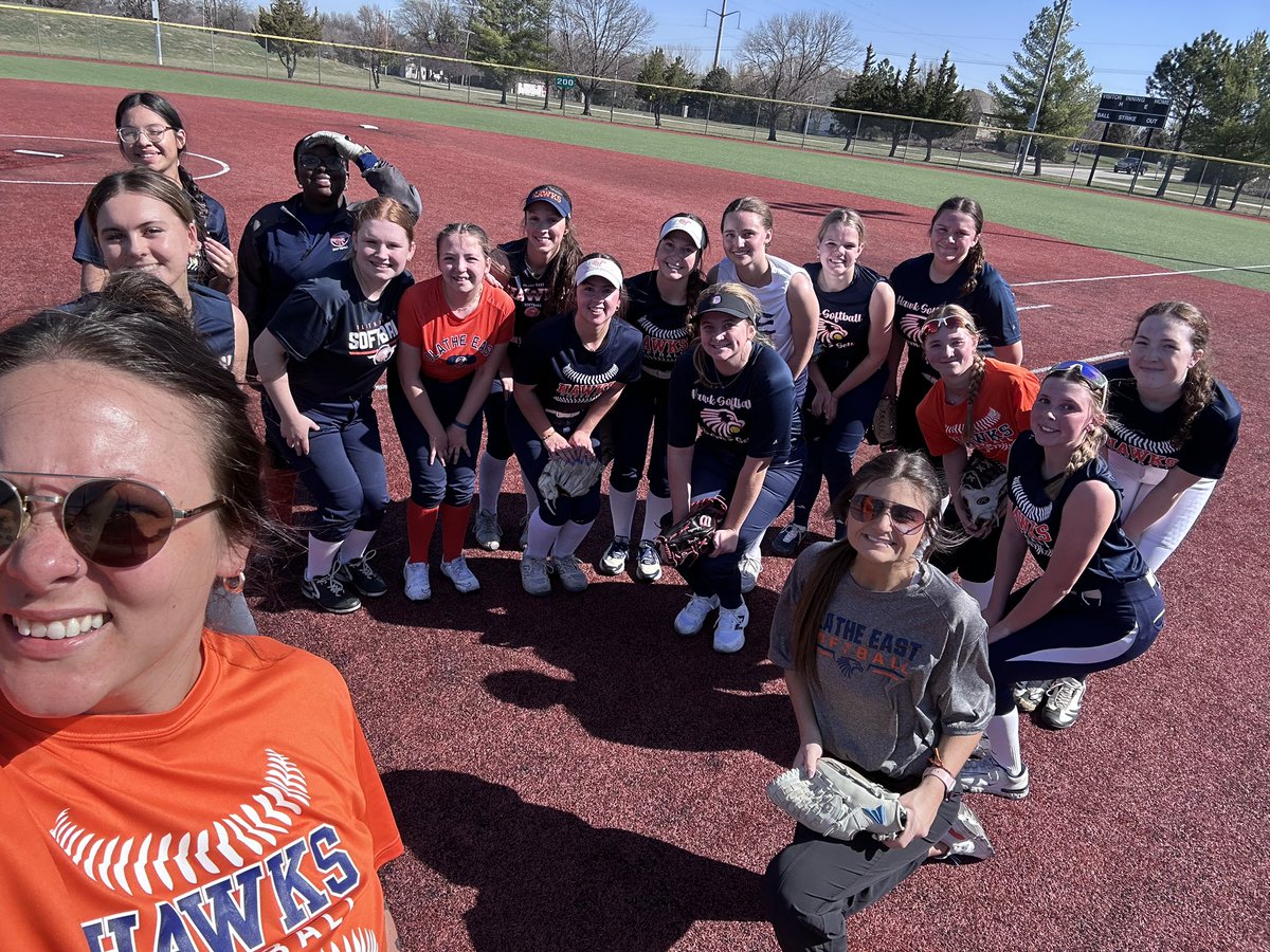 Olathe East Softball tweet media