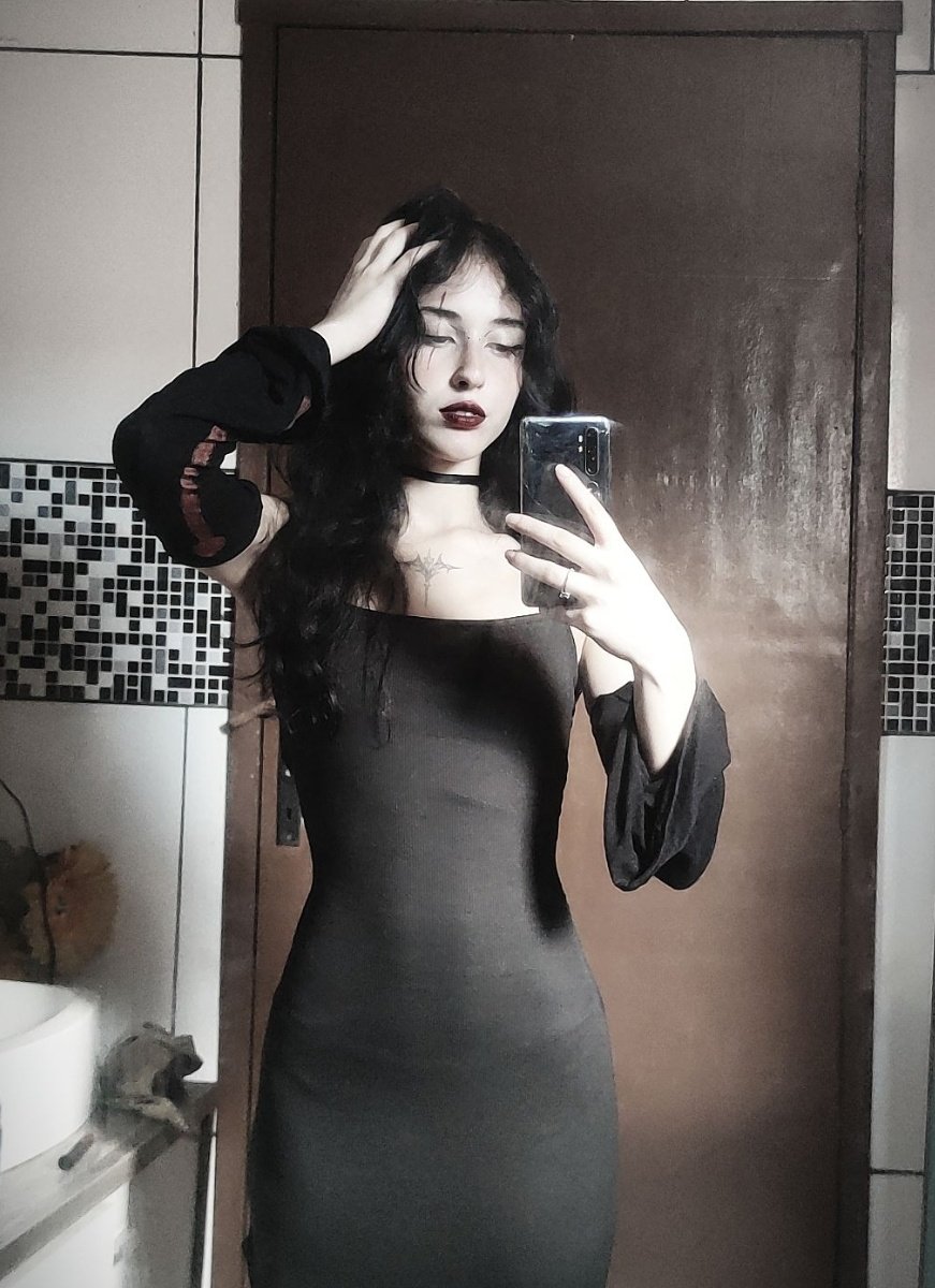 ♱ | requiem tweet media