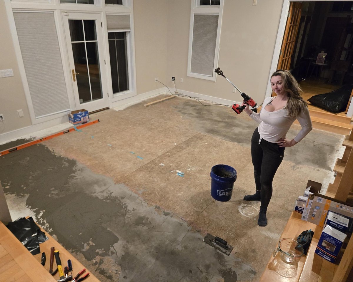 LondonGetsDirty tweet media