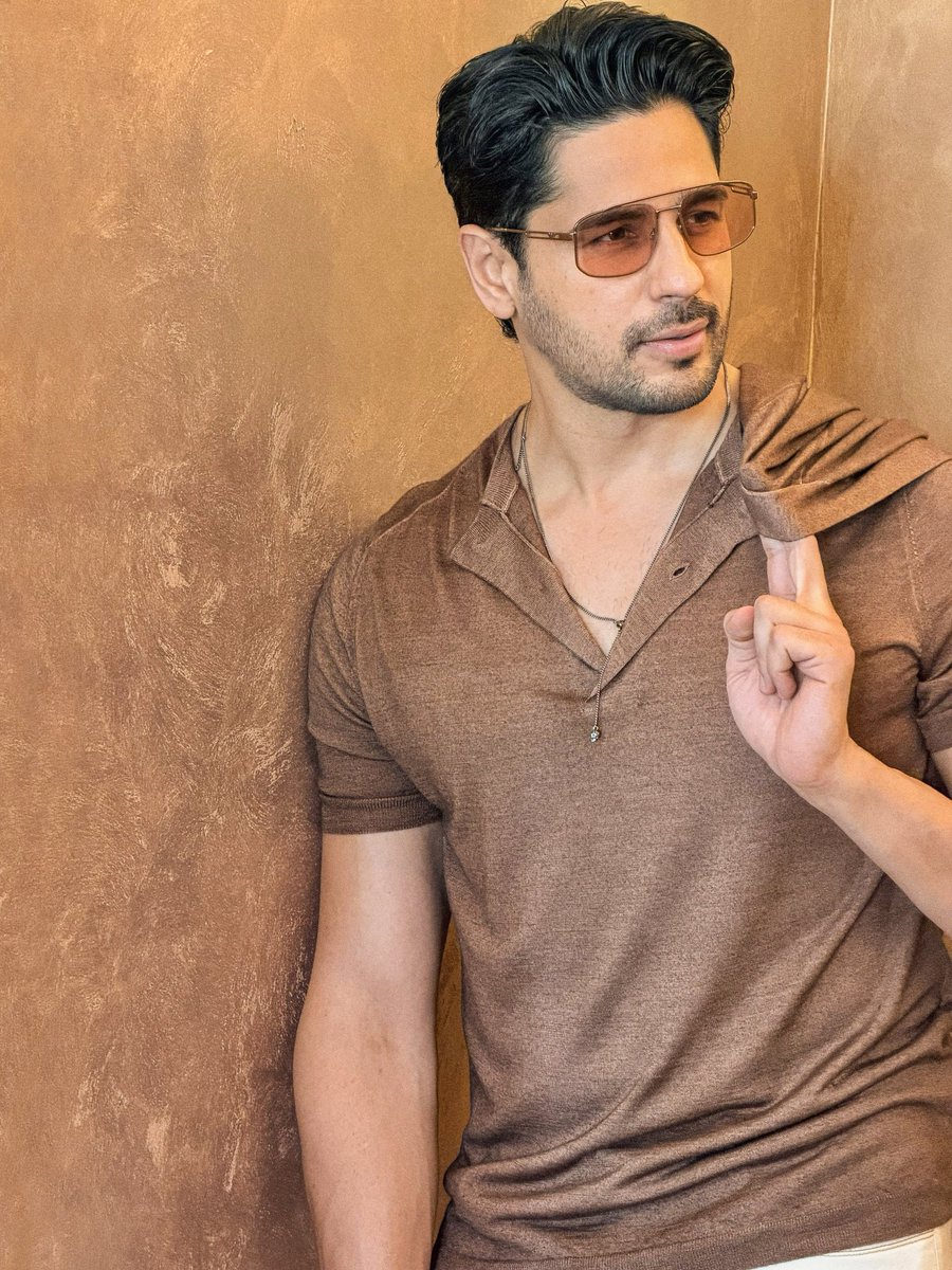 Sidharth Malhotra tweet media