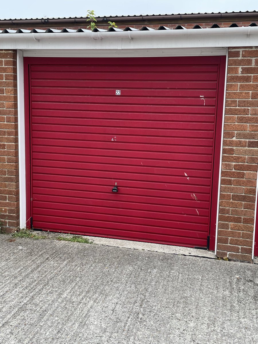 OnlyFoolsandHorsesPodcast tweet media