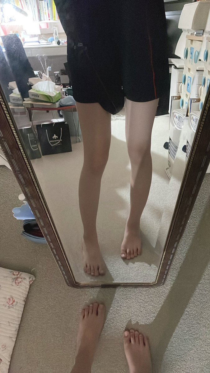 支离破碎的是我 tweet media