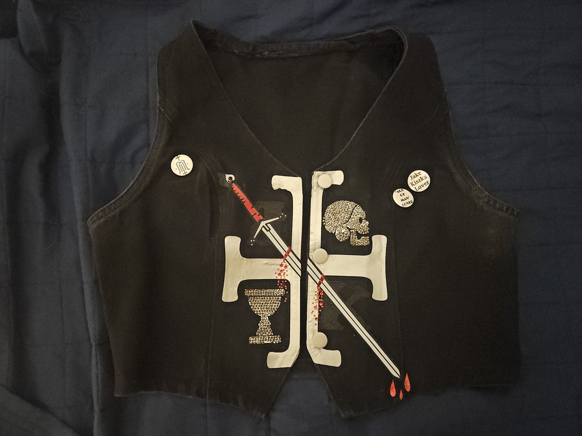 Holls ✨️ tweet media