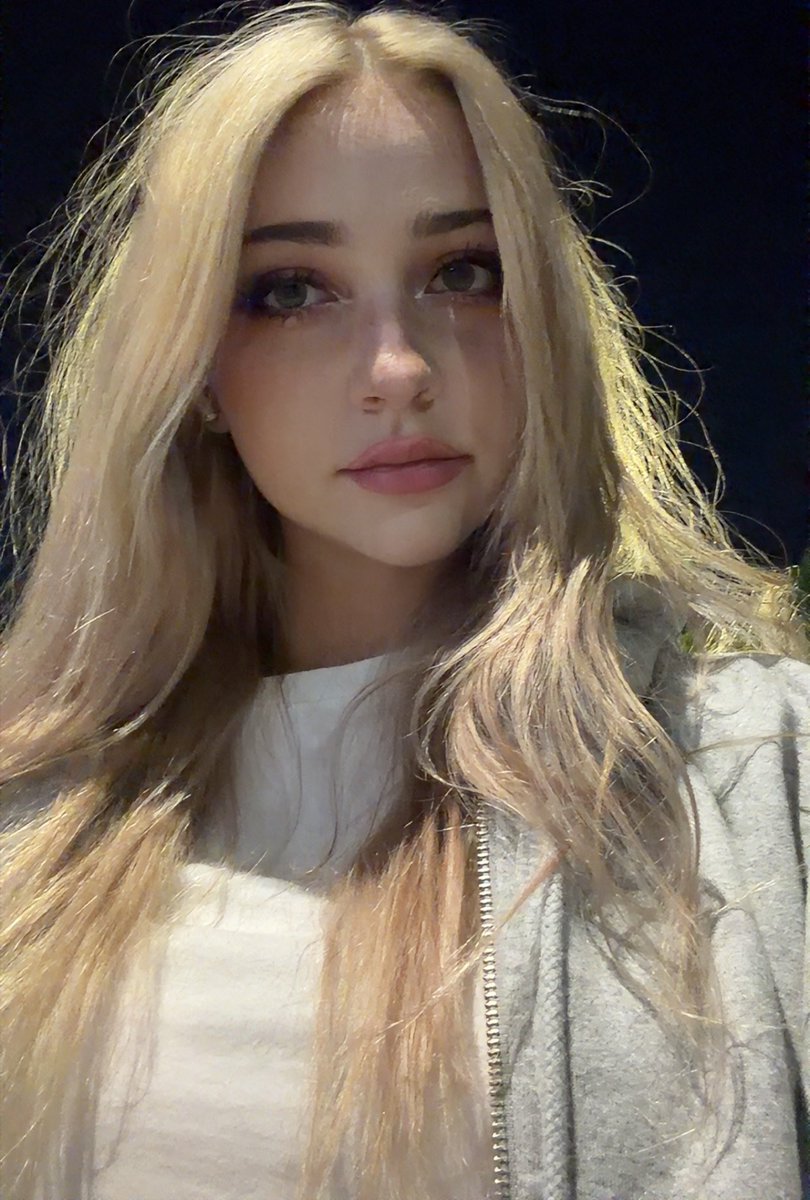 caroline tweet media