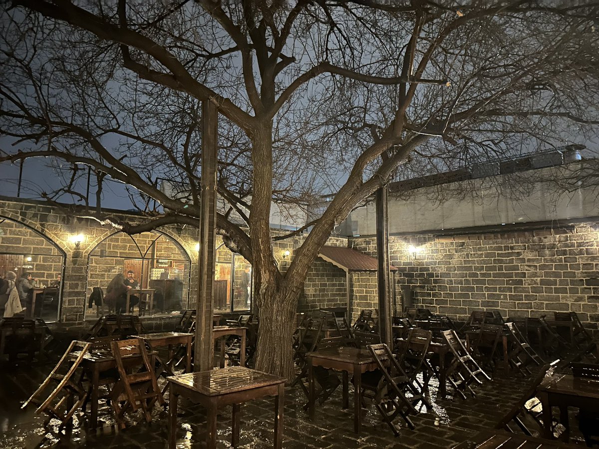 Noêsis noêseôs tweet media