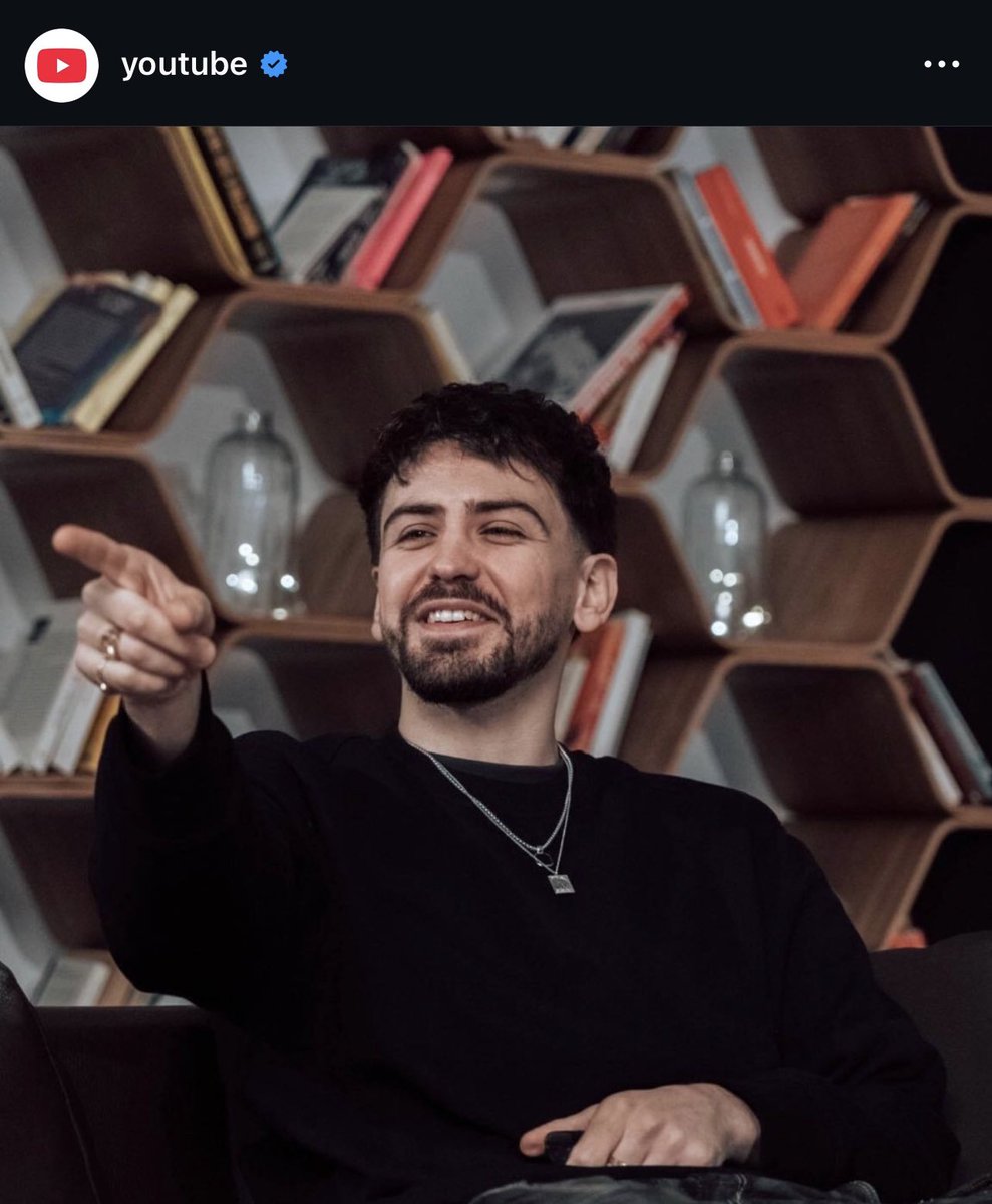 Youtube Replay tweet media