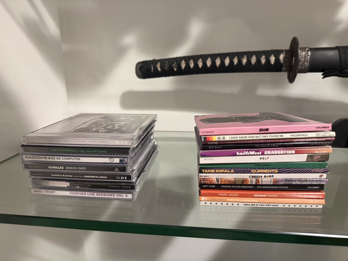 bee (#1 crashdummy truther) 🏳️⚧️ tweet media