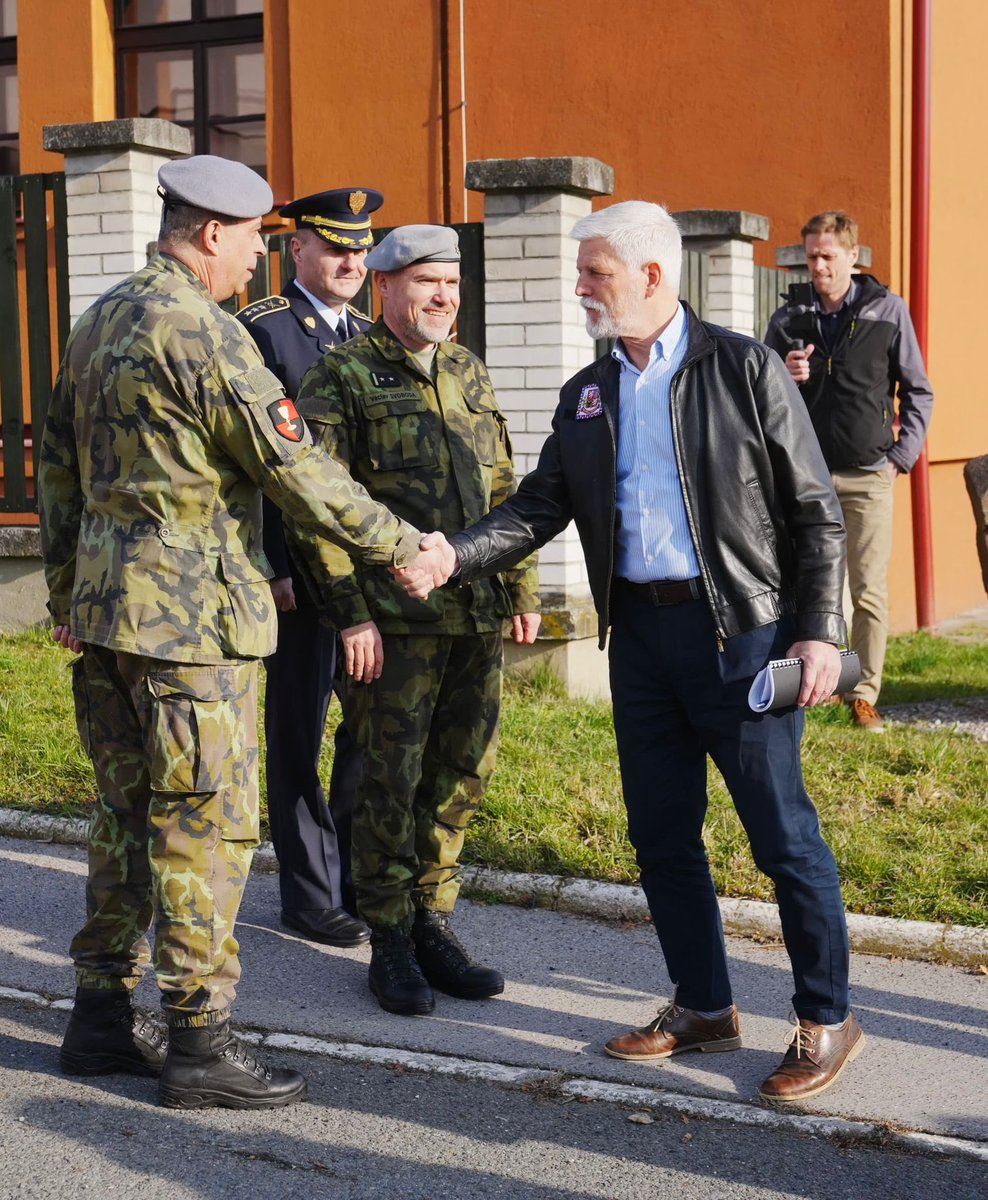 Petra Pecková tweet media