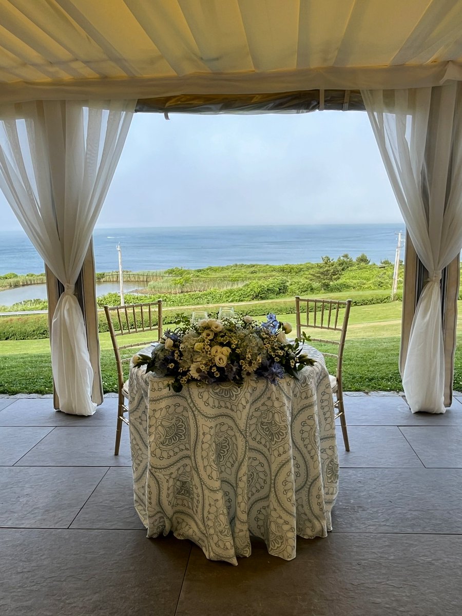 BostonBridal's tweet photo. https://t.co/p2V13yu6BH