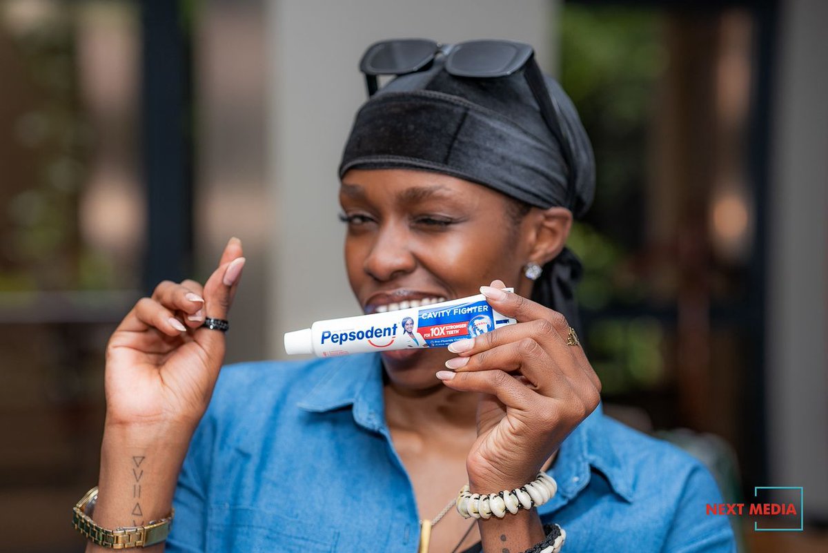 nbstv's tweet image. Your smile is your signature. Protect it every day. 😁
Brush for 2 minutes, 2 times a day, and keep bad breath and cavities away.

Clock that smile🫰 with #Pepsodent 
#EverySmileMatters #WOHD26 #NBSUpdates
