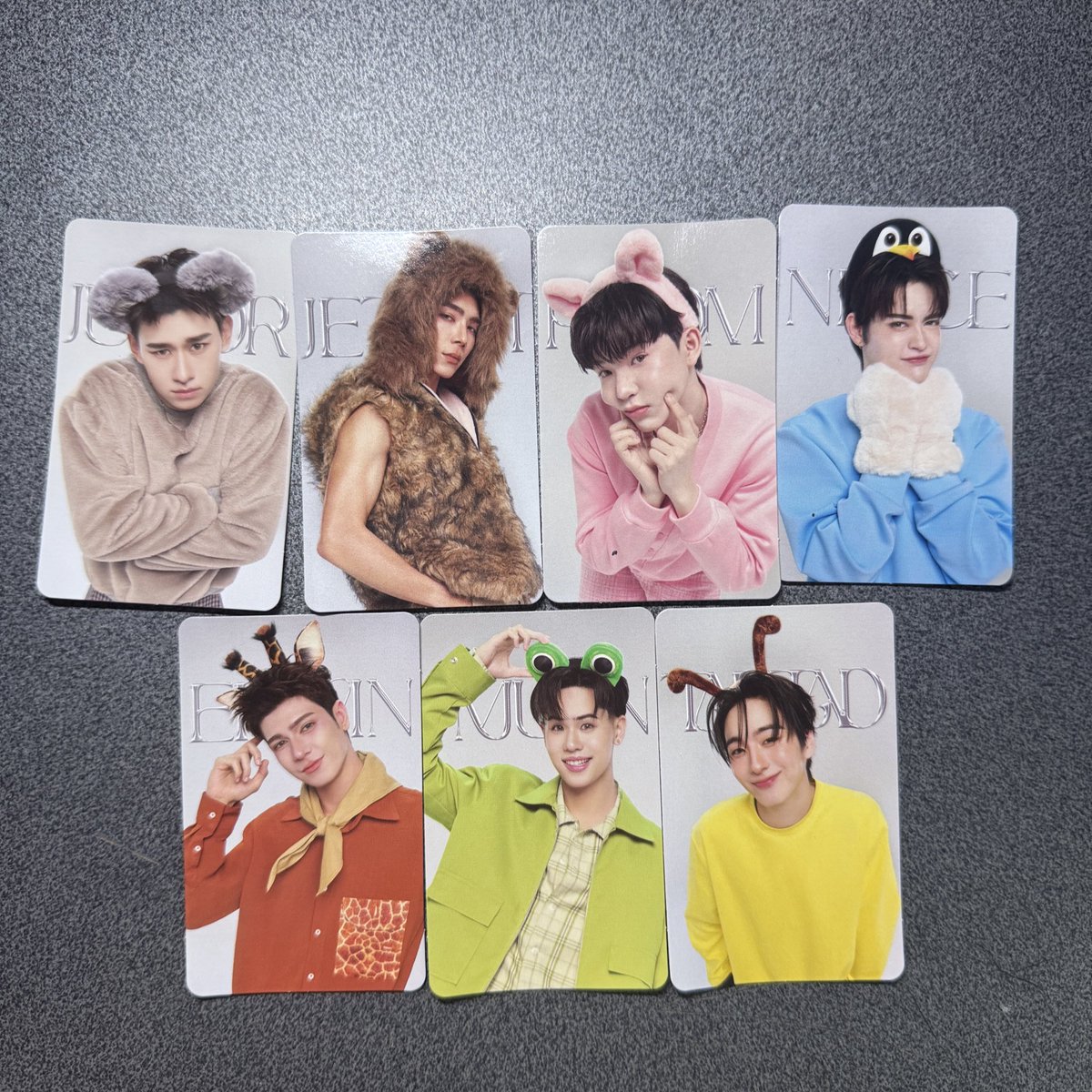 b_brri's tweet photo. ปล่อย “การ์ดซันซุ”

การ์ด 7 คน 
170 รส.

การ์ดเดี่ยว
ธรรมดาใบละ 25
แรร์ใบละ 50

ค่าส่งเหมา 30฿

มีหลายใบ สนใจเดมเลยค่า 💬
#SUNSUXatlas #SUNSUATLAS #ตลาดนัดATLAS #ตลาดนัด4EVE #SunsuX4EVE https://t.co/6qEsnB87f5
