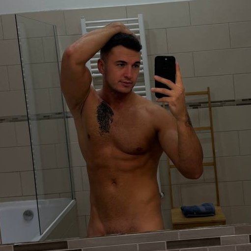 Paul black 🖤 tweet media