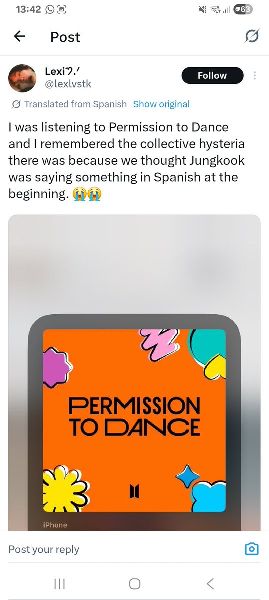 background tweet media