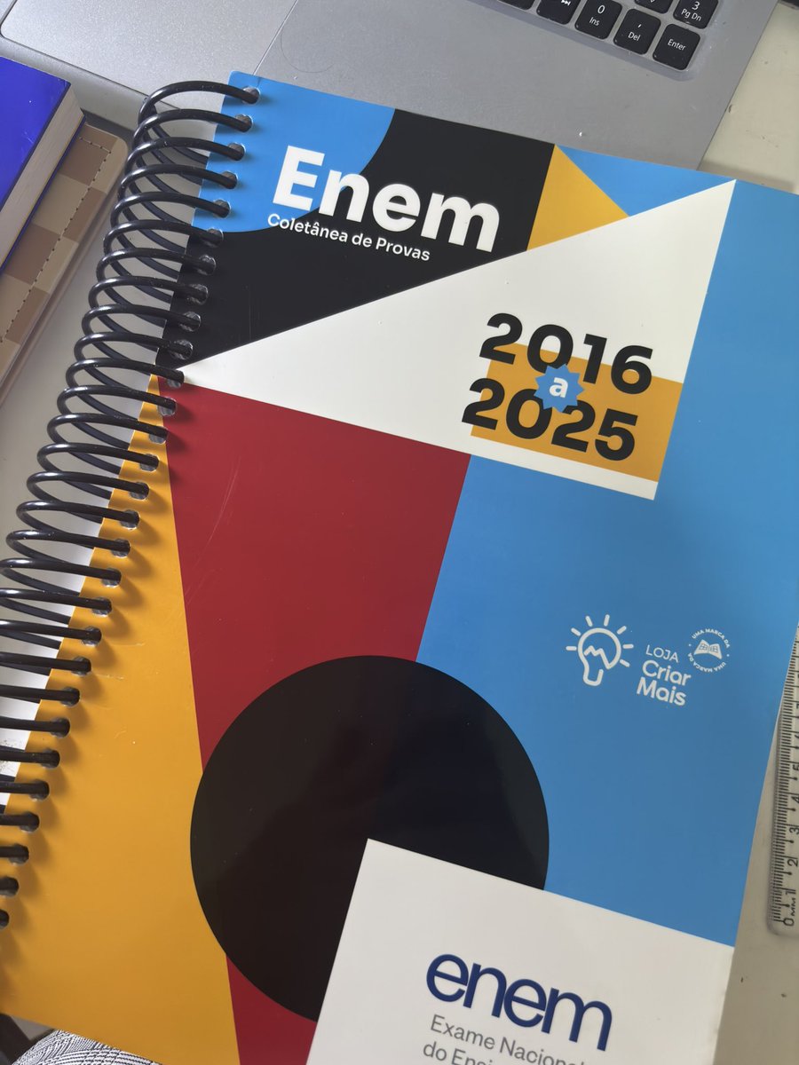 bruna៹ tweet media