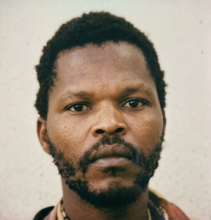 L E S E D I tweet media