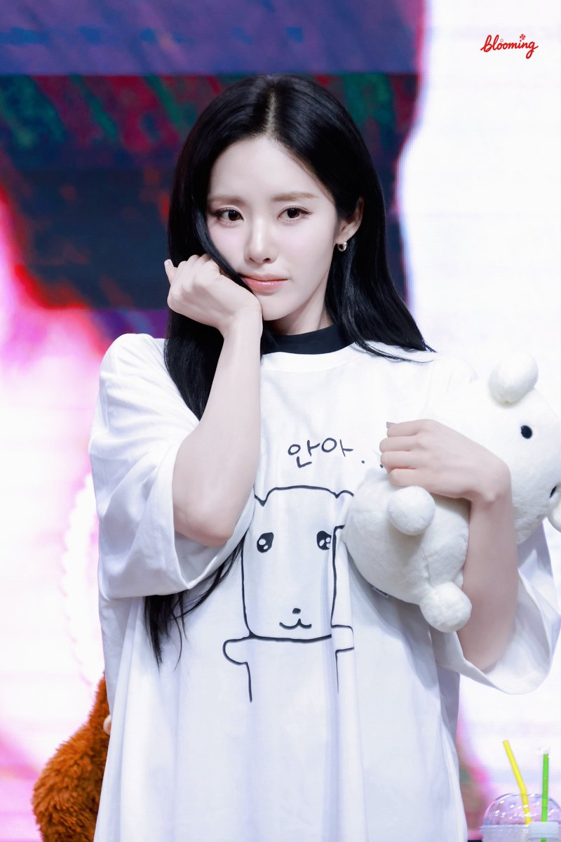 Blooming_F9 tweet media