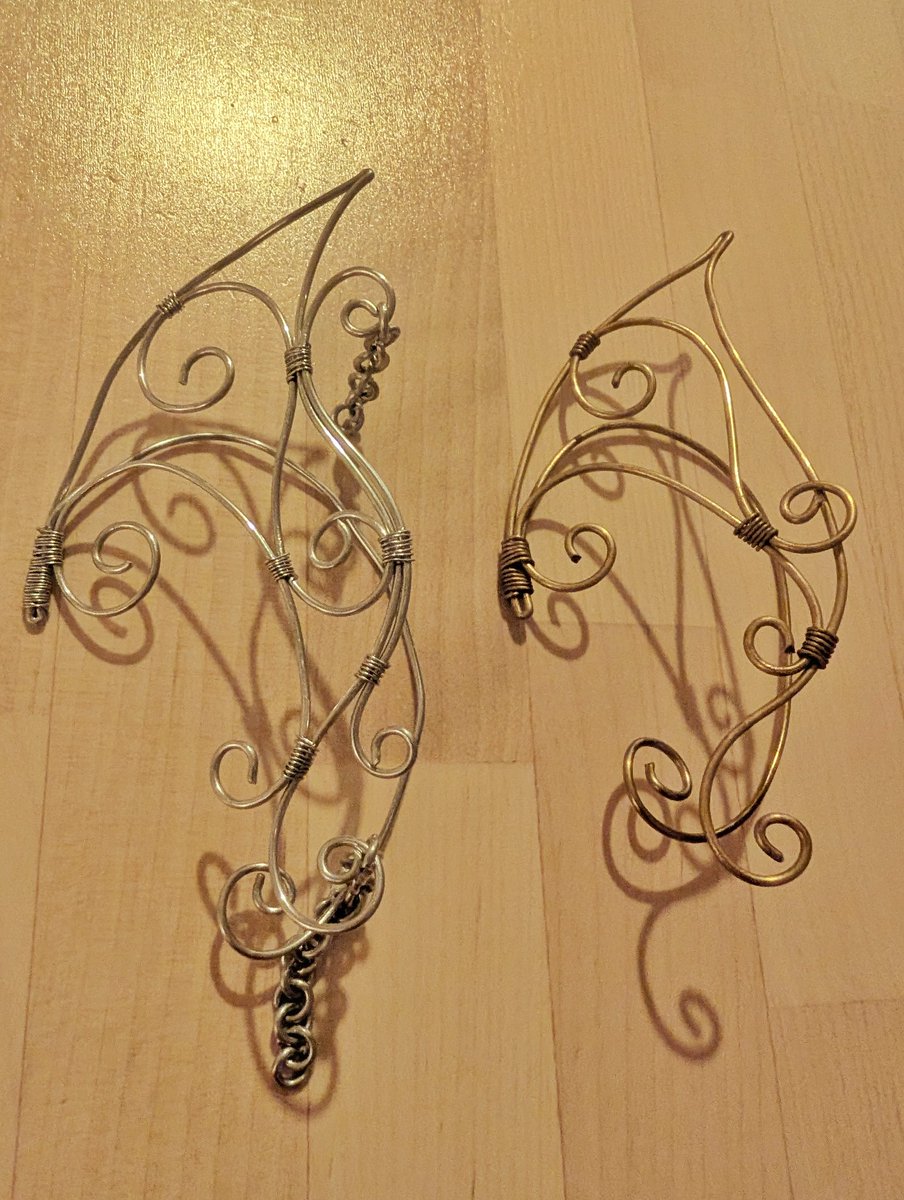 ともこな tweet media