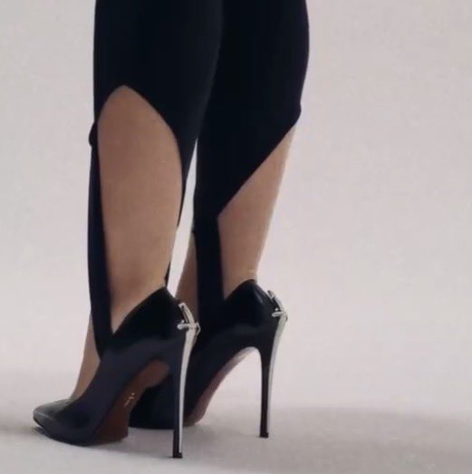 KeanuReevesHairline tweet media