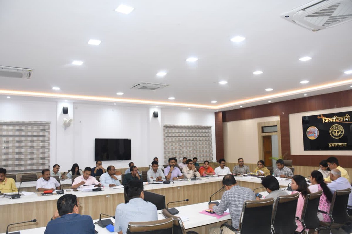 DM Prayagraj tweet media