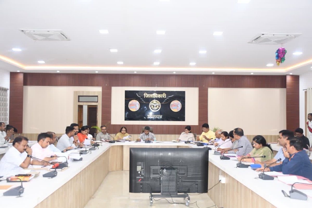 DM Prayagraj tweet media