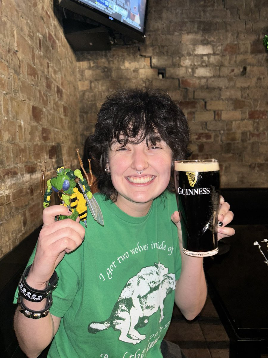 little man tweet media