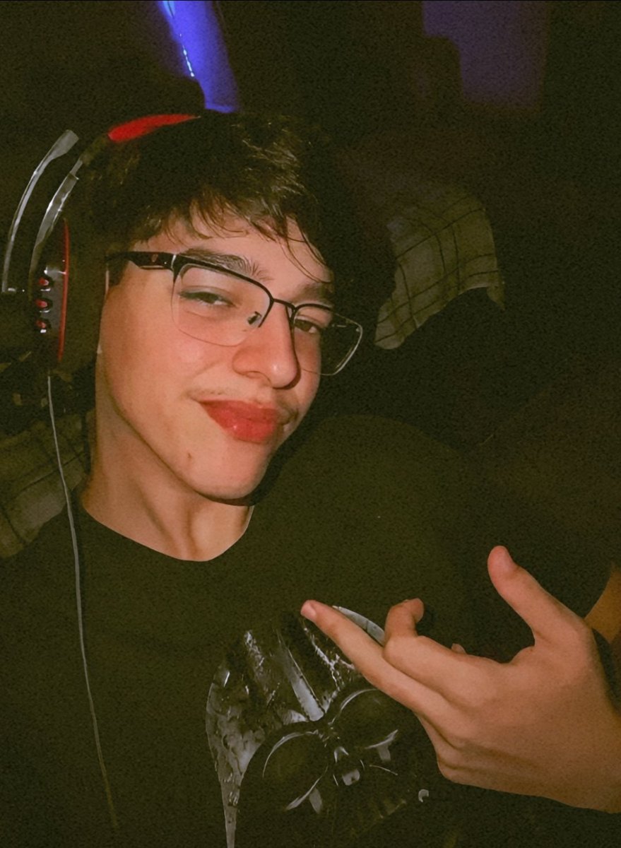 ▪︎JÚNIOR 🧚🏻‍♂️ tweet media