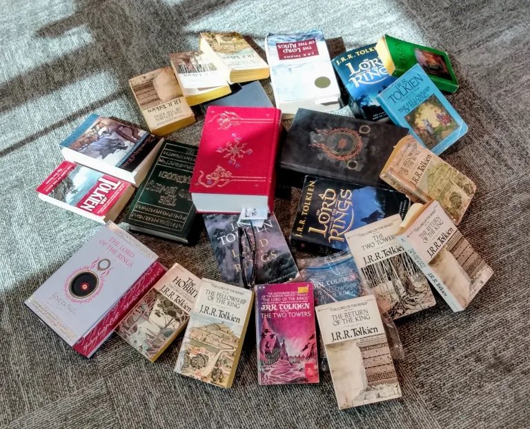 seankirst's tweet image. A selection of volumes from many years of #TheLordoftheRings by #jrrtolkien - from one of our earlier gatherings for #tolkienreadingday in Syracuse, global birthplace of the event. This year’s event is Saturday: