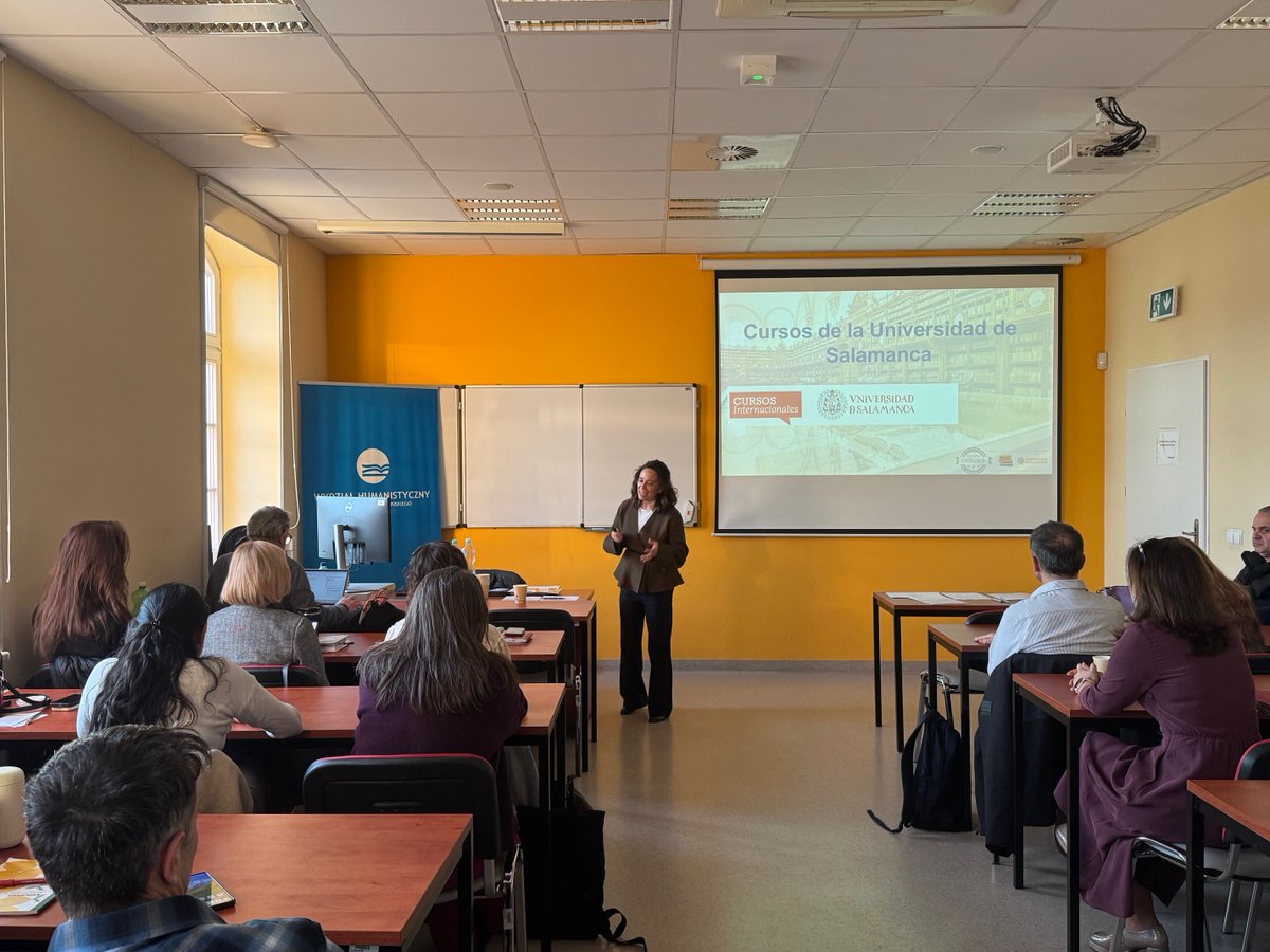consejeriaedpl's tweet photo. 👩‍🏫🇪🇸 JORNADA de formación ELE 🗓️Ayer, día 18/03/26 📌En el Centro de Recursos de 🇪🇸 ubicado en la Universidad de Szczecin (abierto a todas las personas interesadas) 🤝Organizado en colaboración con @CursosInt_USAL, Ośrodek Rozwoju Edukacji y la Universidad @AccEducativaExt #ele https://t.co/2xmeiOlFcF